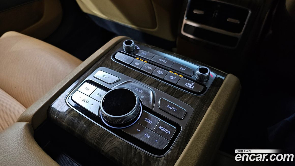 Kia The K9 (Quoris/K900) 3.8 GDI AWD (10.2020)