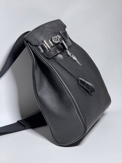Сумка-мессенджер из кожи крокодила Hermes