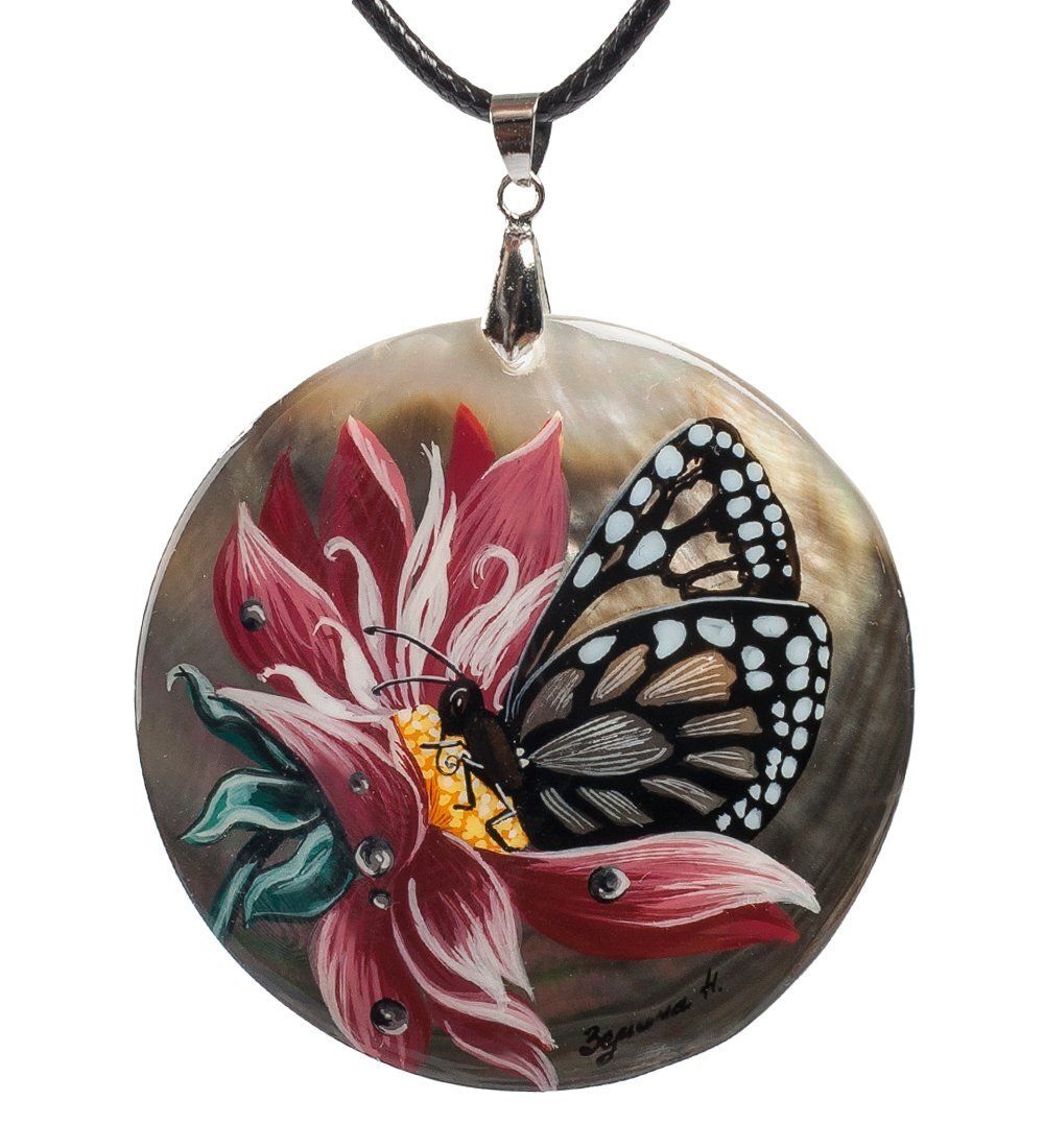 ШК-55/ 44 Кулон из перламутра «Бабочка на цветке»