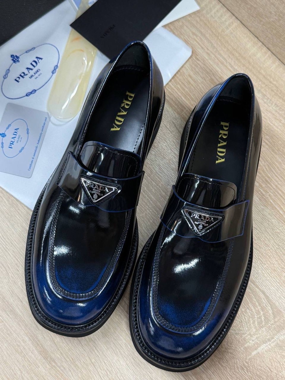 Лоферы Prada