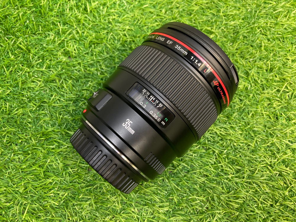 Canon EF 35mm 1.4L USM