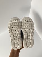 Новые кроссовки Geox, 23