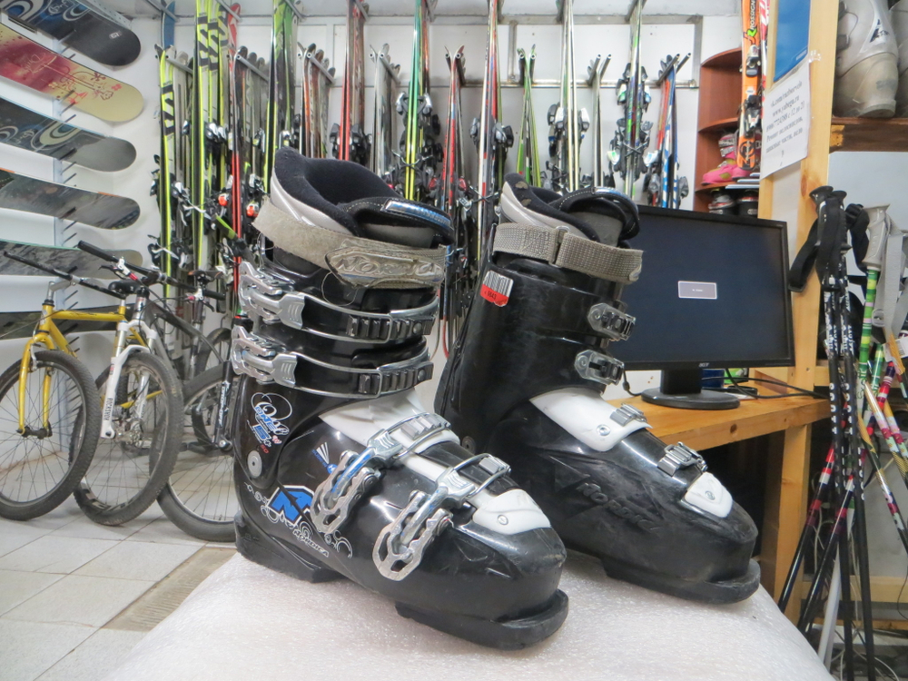 Горнолыжные ботинки Nordica One Easy 5+ р37 (245мм)