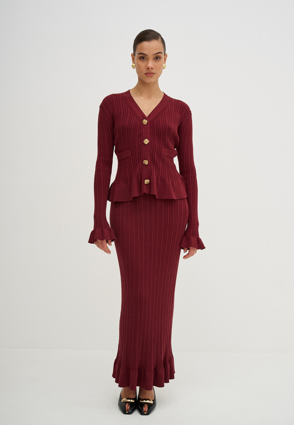Костюм трикотажный с юбкой бордового цвета
