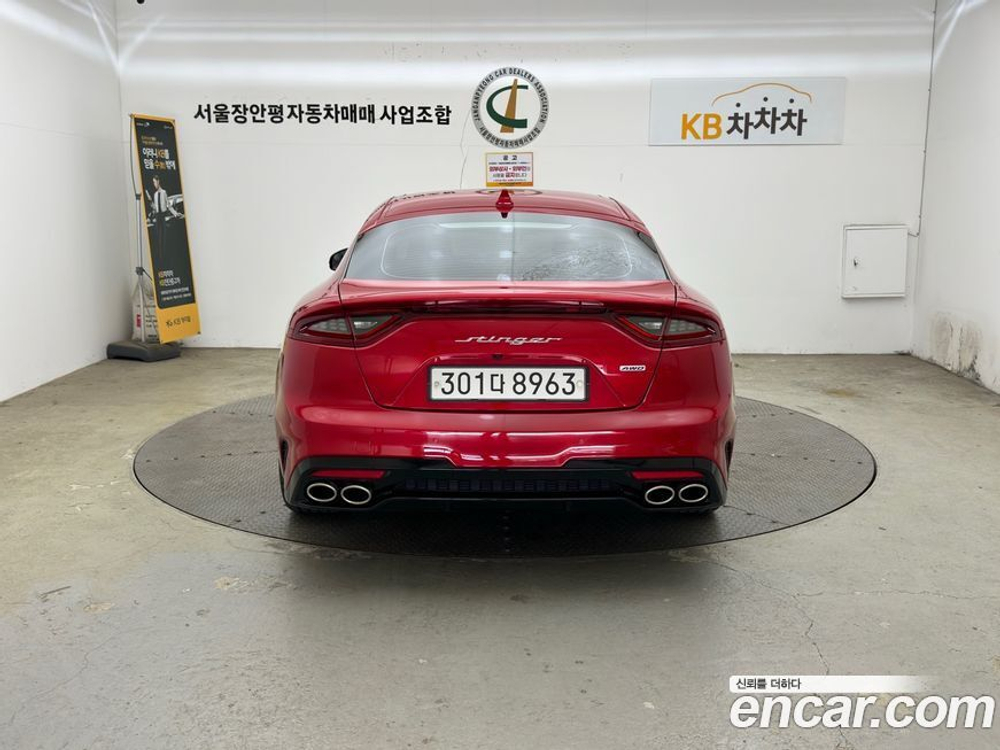 Kia Stinger 2.0 Turbo AWD (10.2019)