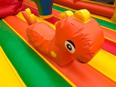 Коммерческий надувной батут «Три дракона», 13*9*9 м