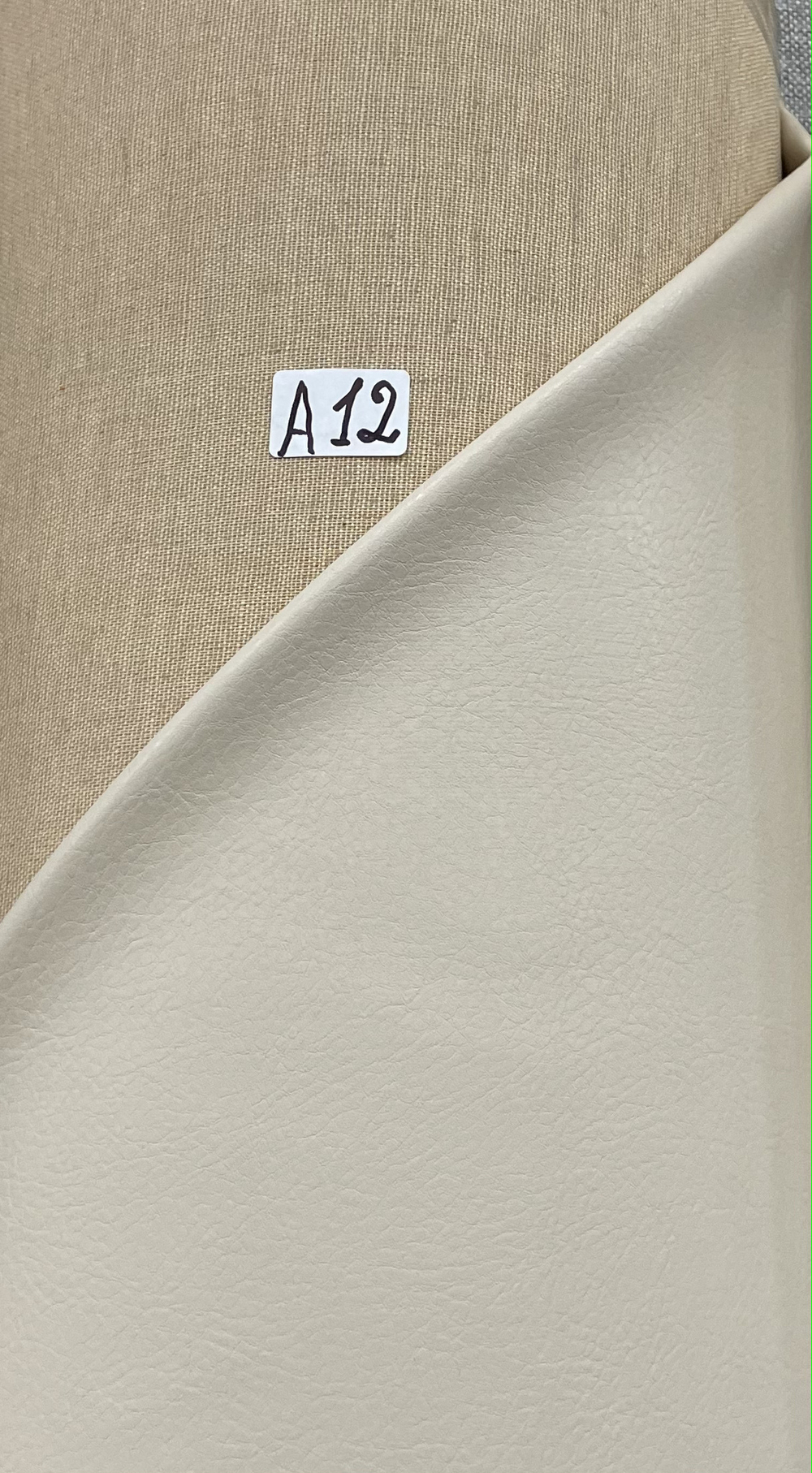 Мебельный кожзам A12