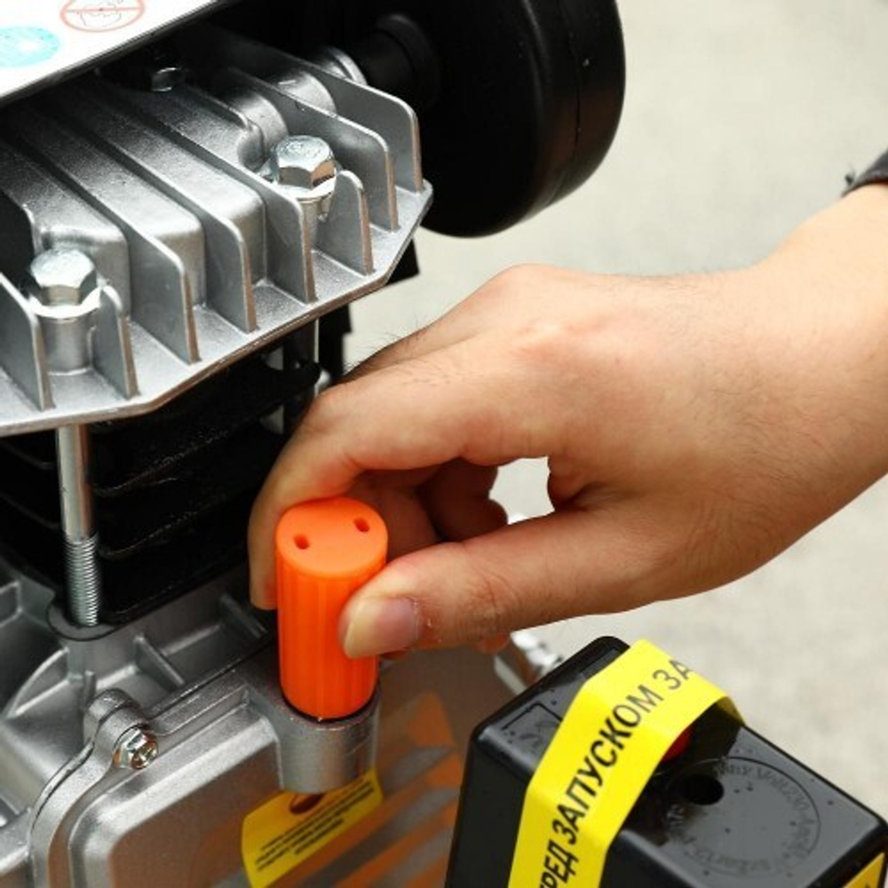 Компрессор поршневой DEKO DKAC50 018-1111