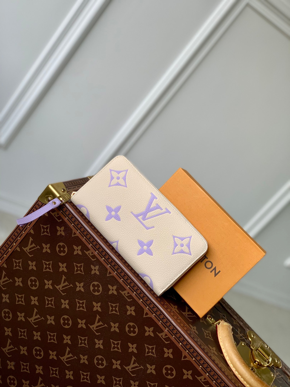 Louis Vuitton Zippy Wallet