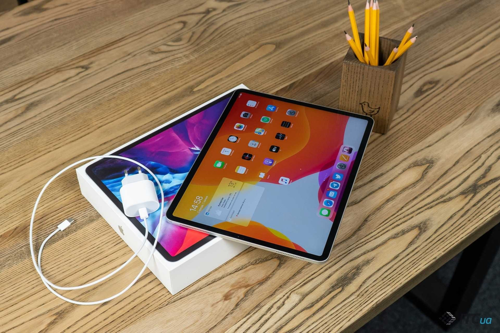 Apple iPad Pro 12.9 4th-Gen (2020)