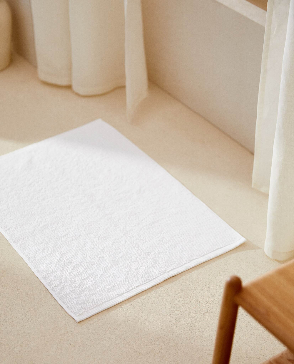 ZARA HOME КОВРИК ДЛЯ ВАННОЙ ИЗ ОРГАНИЧЕСКОГО ХЛОПКА, БЕЛЫЙ