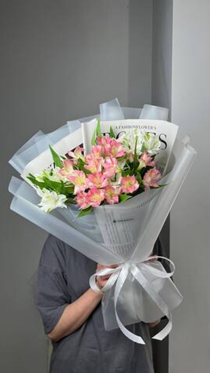 Букет из альстромерий