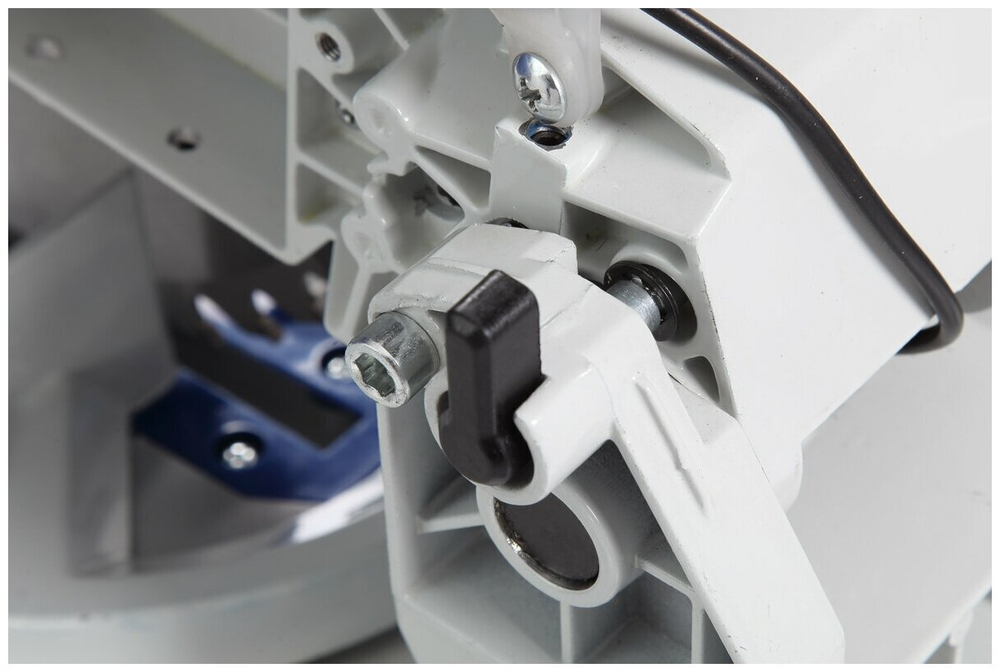 Пила торцовочная BELMASH MSB-255 (S218A)