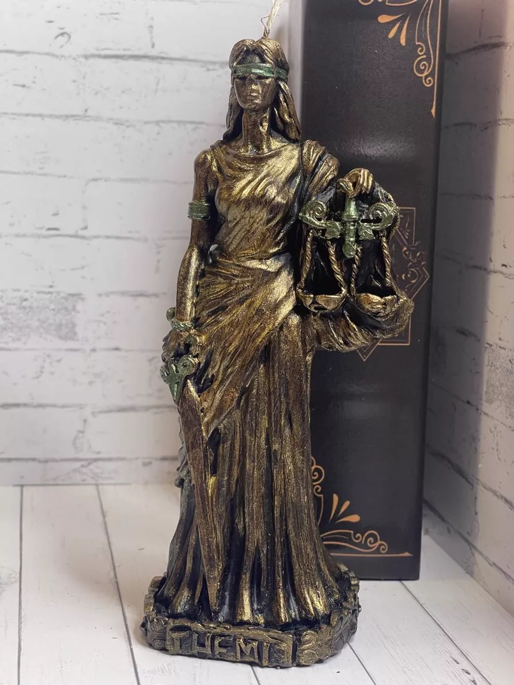 Свеча Фемида "Победа в суде"