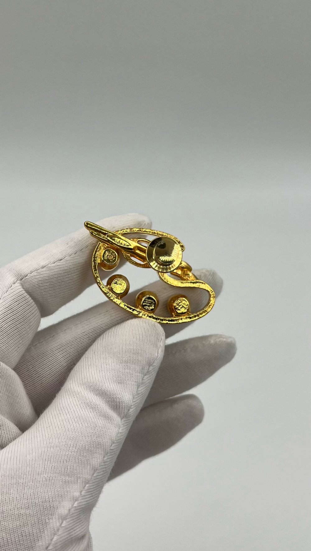 Брошь пин палитра с кистями Avon