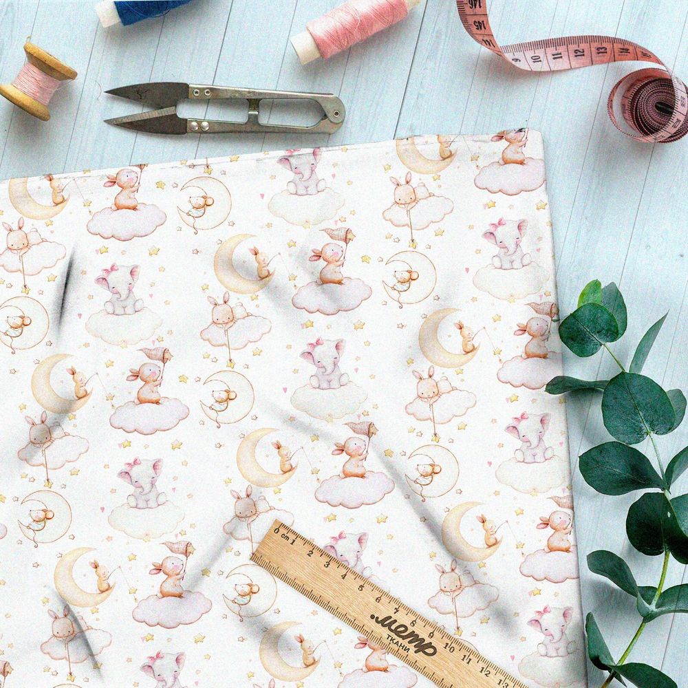 Ткань оксфорд 600 зайчики и слонята на месяцах и облаке