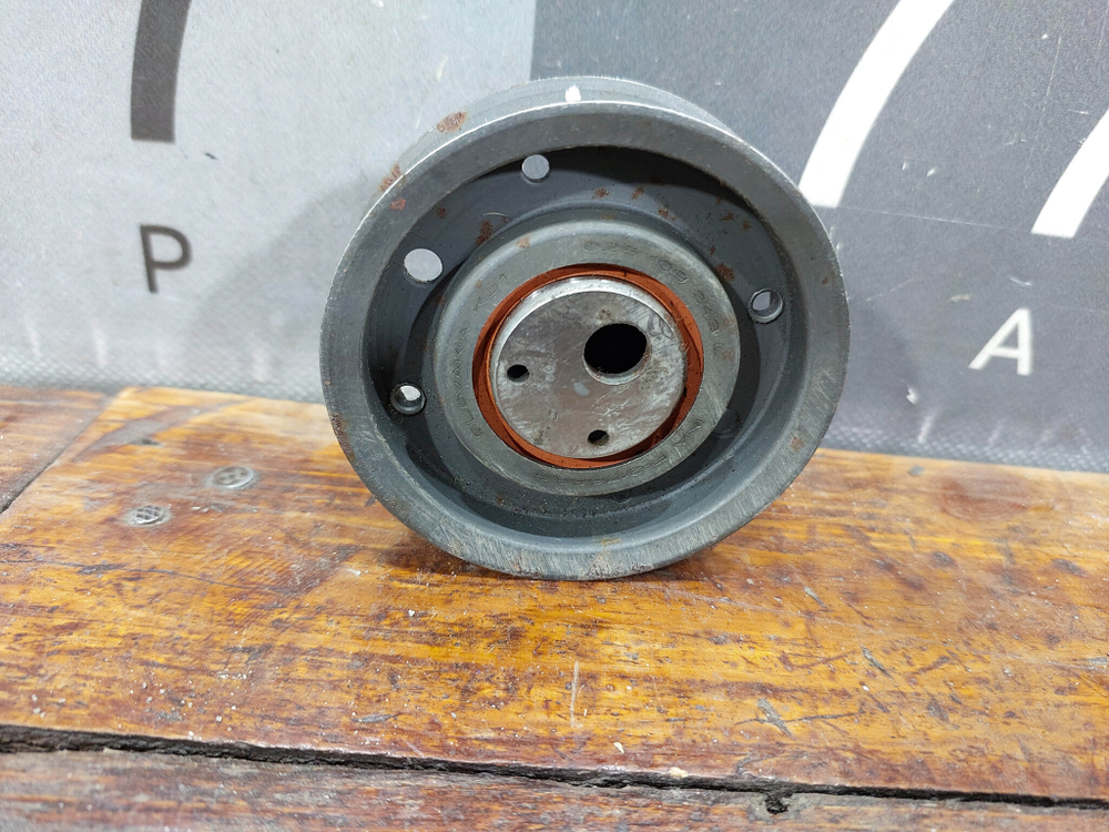 Натяжной ролик INA F-217668.3 Новый F2176683