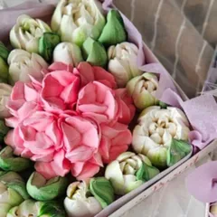 Зефирные цветы «Тюльпаны с гортензией» Зефирные цветы «Тюльпаны с гортензией»