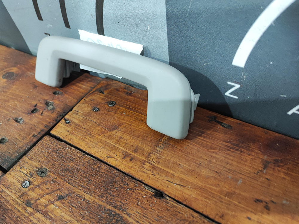 Ручка потолочная Volvo S80, V70, XC60, XC70  Б/У Оригинал 39899166