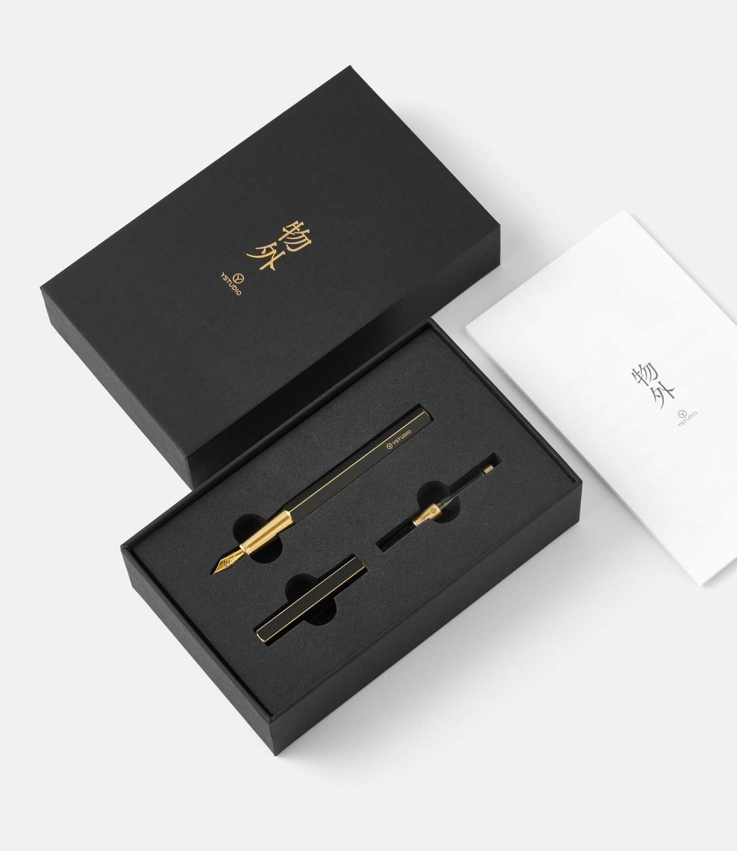 Ystudio Classic Revolve Fountain Pen Black — перьевая ручка из латуни