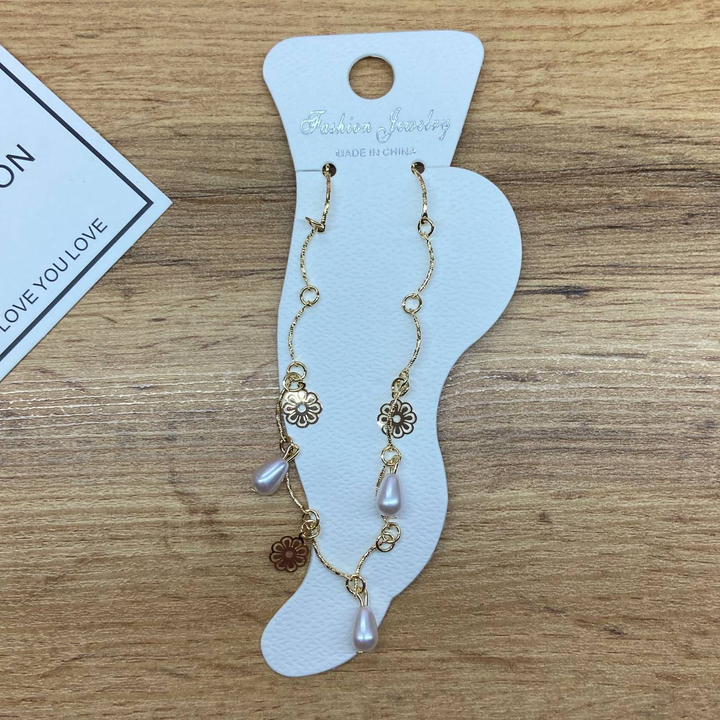 Браслет на ногу палочки подвески Восьмилистник закругленный металл золотистый