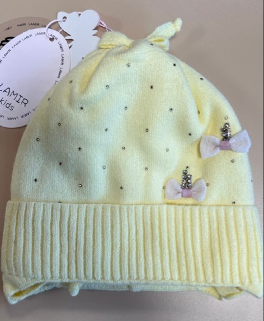 Шапка демисезонная на девочку