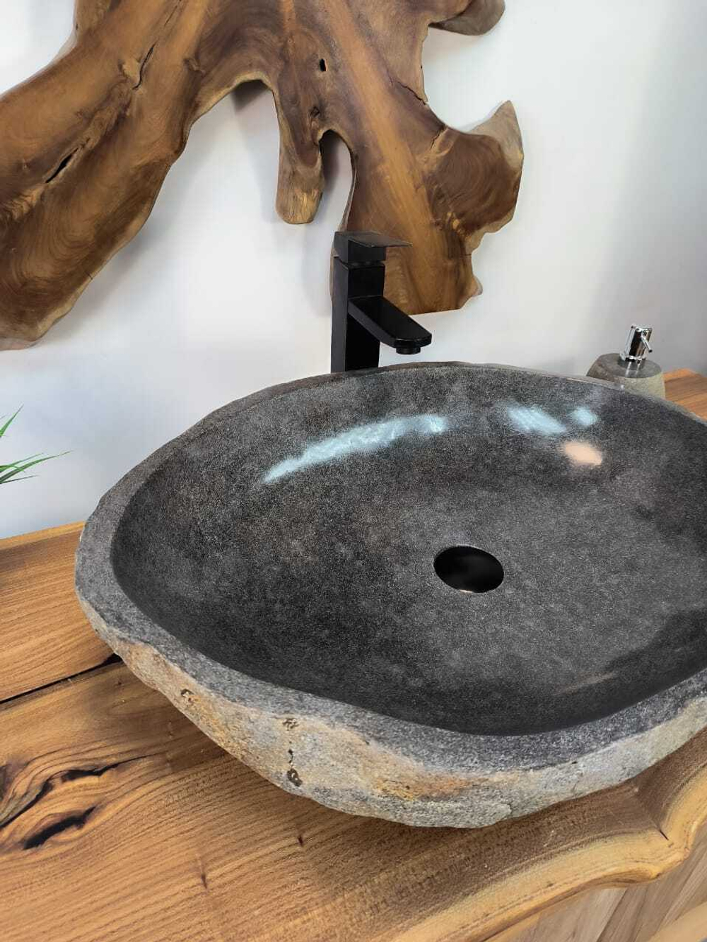 Раковина из речного камня RS-65839 64х48х15 из натурального камня