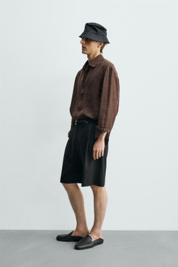 ZARA ШОРТЫ RELAXED FIT С БОКОВЫМИ СКЛАДКАМИ, ЧЕРНЫЙ