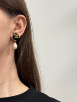 Клипсы с «жемчужными» подвесками Chanel