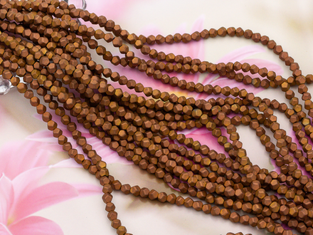 Нить бусин из гематита 4мм, огранка