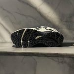 Asics Gel-Kahana 8 • White Black