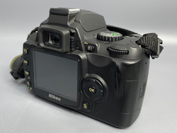 Nikon D40 kit 18-55mm 3.5-5.6G II ED 10.000 кадров
