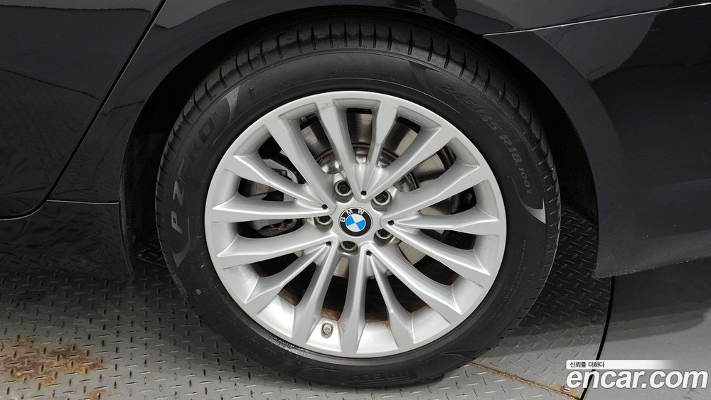 BMW 5 Series (G30) 530e Luxury (11.2020)
