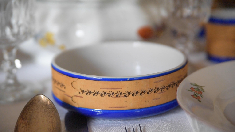 Кружка большая фарфоровая без ручки c берестой и с цитатами Лермонтова. Lermontov forever.