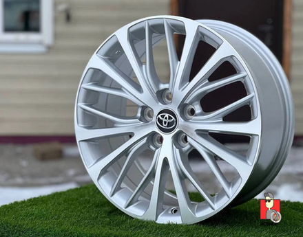 Комплект дисков Toyota 18x8 et50 5x114.3