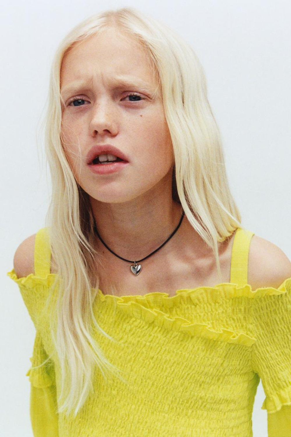 ZARA ЭЛАСТИЧНЫЙ ТОП C БРЕТЕЛЯМИ, НЕОНОВО-ЛАЙМОВЫЙ