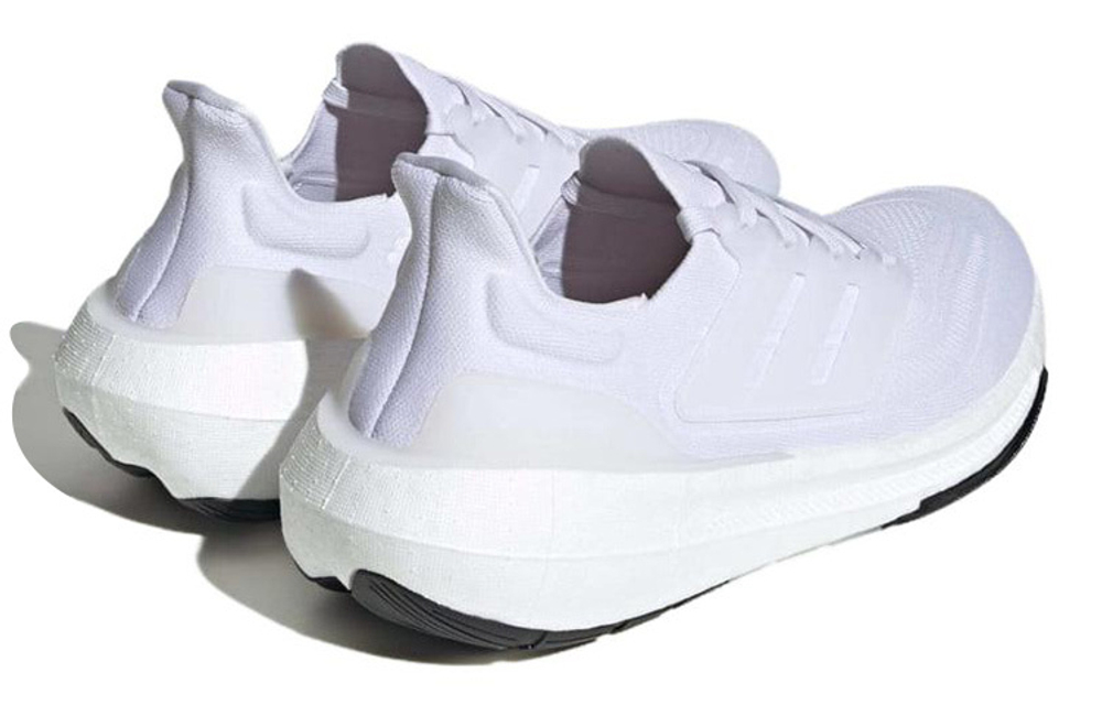 Кроссовки Adidas Ultraboost Light