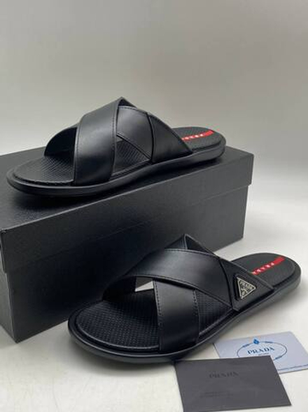 Шлёпанцы Prada