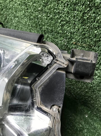 Битая Фара правая Land Cruiser 200 (2015-2021) LED