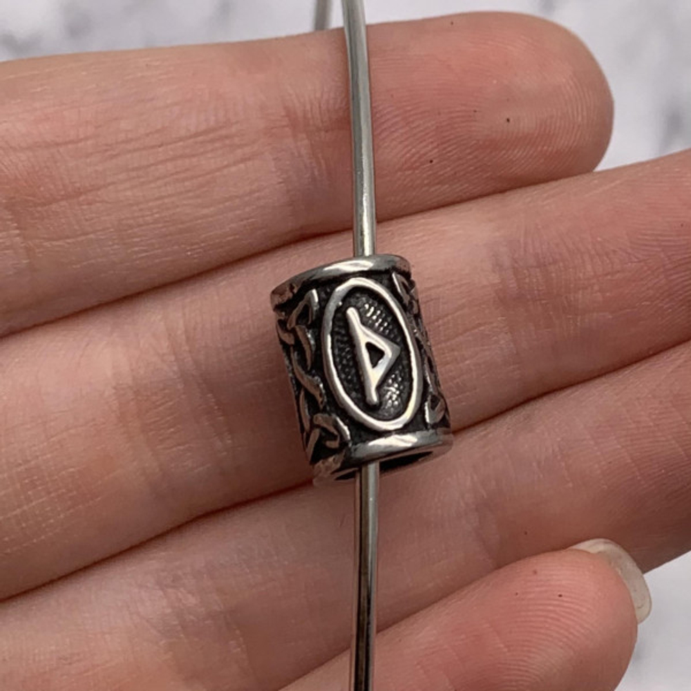 p909 Бусина "Руна Турисаз" 14*10мм, нерж. сталь с чернением