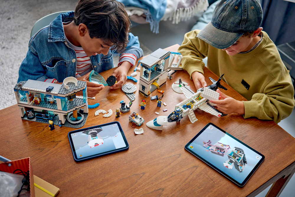 Конструктор LEGO City 60502 Airport with Airplane