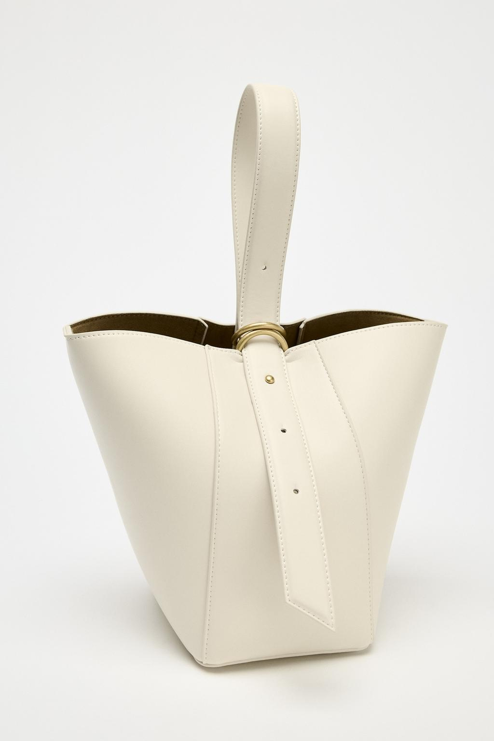 Bucket bag