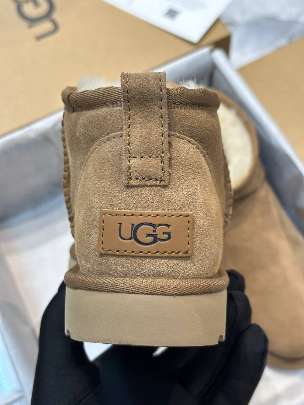 UGG