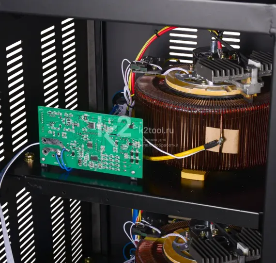 Стабилизатор напряжения Ресанта АСН-15000/3-ЭМ