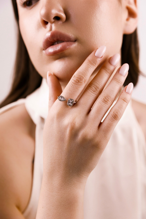 Кольцо ассиметричное "Сияние"