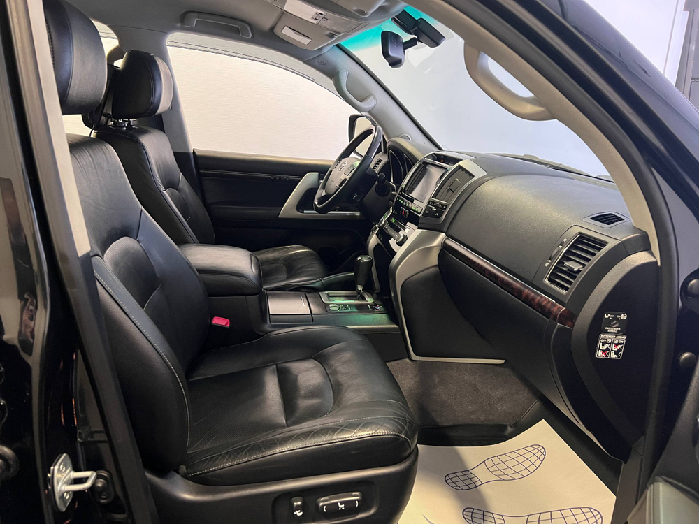 Toyota Land Cruiser, 2012 год