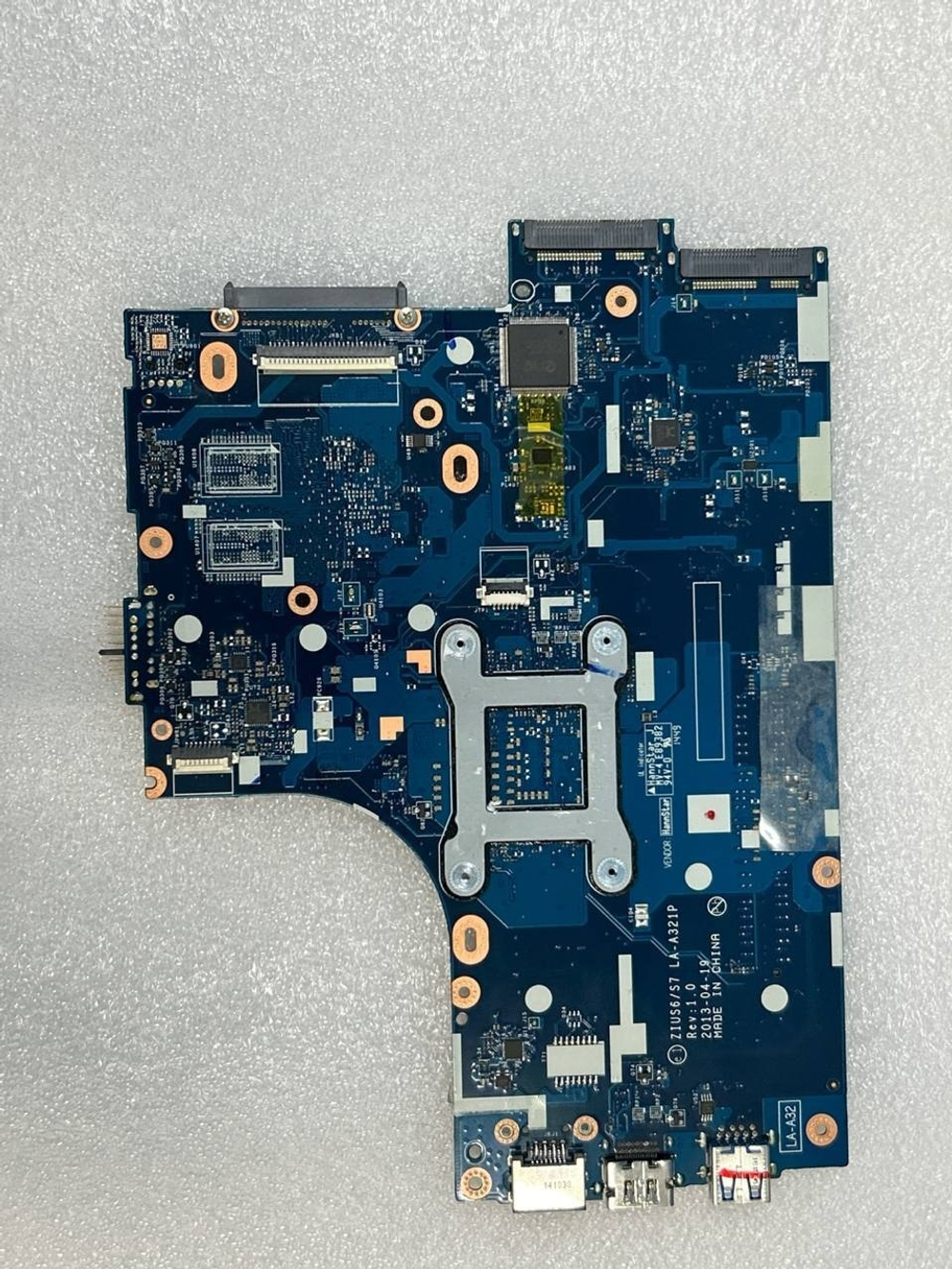 Материнская плата для ноутбука Lenovo IdeaPad S40-70 ZIUS7 15W 3558U UMA HDMI STD (90006068), оригинал