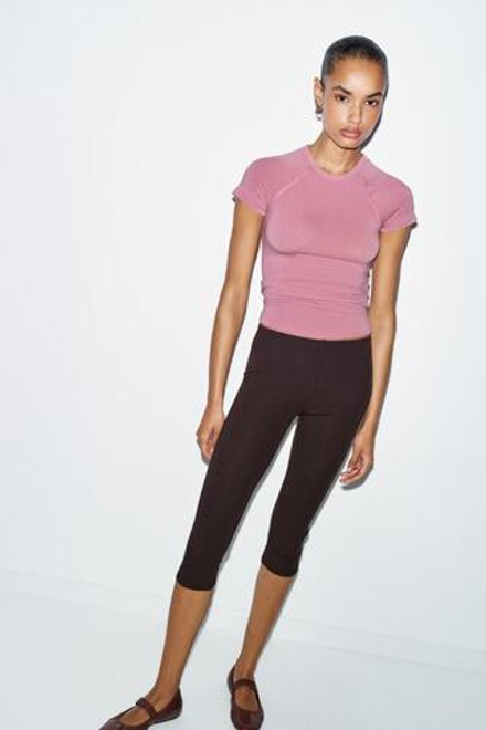 ZARA ФУТБОЛКА С КОРОТКИМИ РУКАВАМИ РЕГЛАН, ЦВЕТ РОЗОВОГО ДЕРЕВА