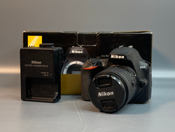 Nikon D3500 Kit 18-55mm 31.200 кадров