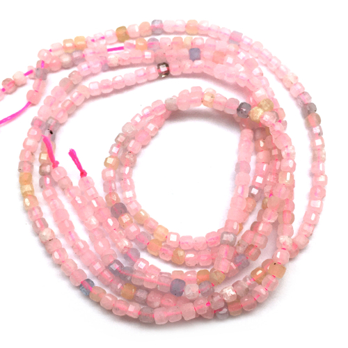 Берилл граненый 2 мм, бусины - кубики (нить)